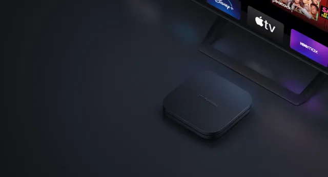 Xiaomi TV Box S przy telewizorze